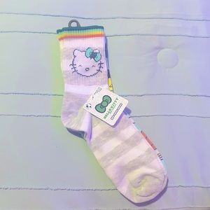 NWT, Hello Kitty and friends mid-crew saint Patrick’s day socks